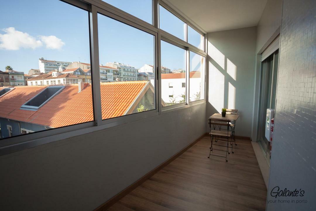 Downtown 3 Bedroom With Balcony - Quiet Street - Family Friendly - Groups Porto Exterior photo